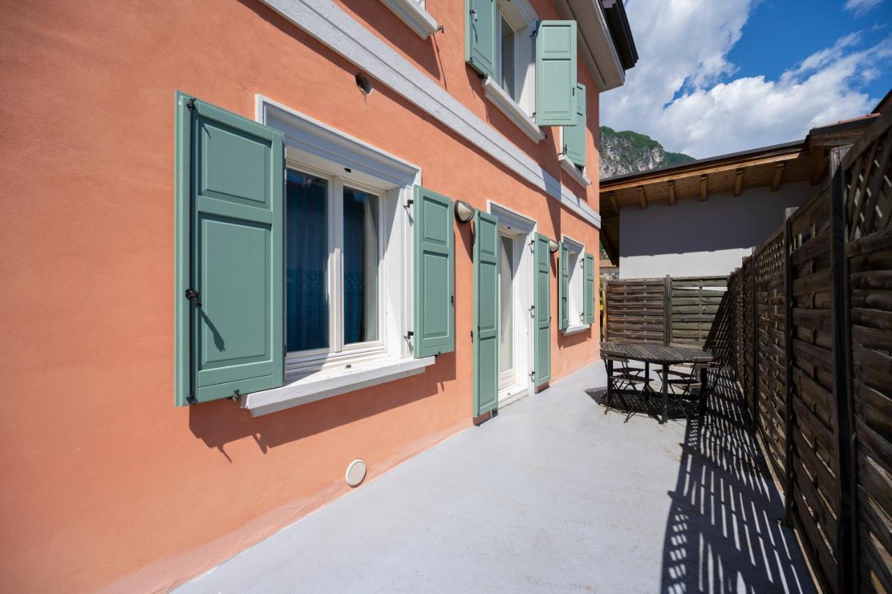 Villa Bellaria Riva del Garda Exteriör bild